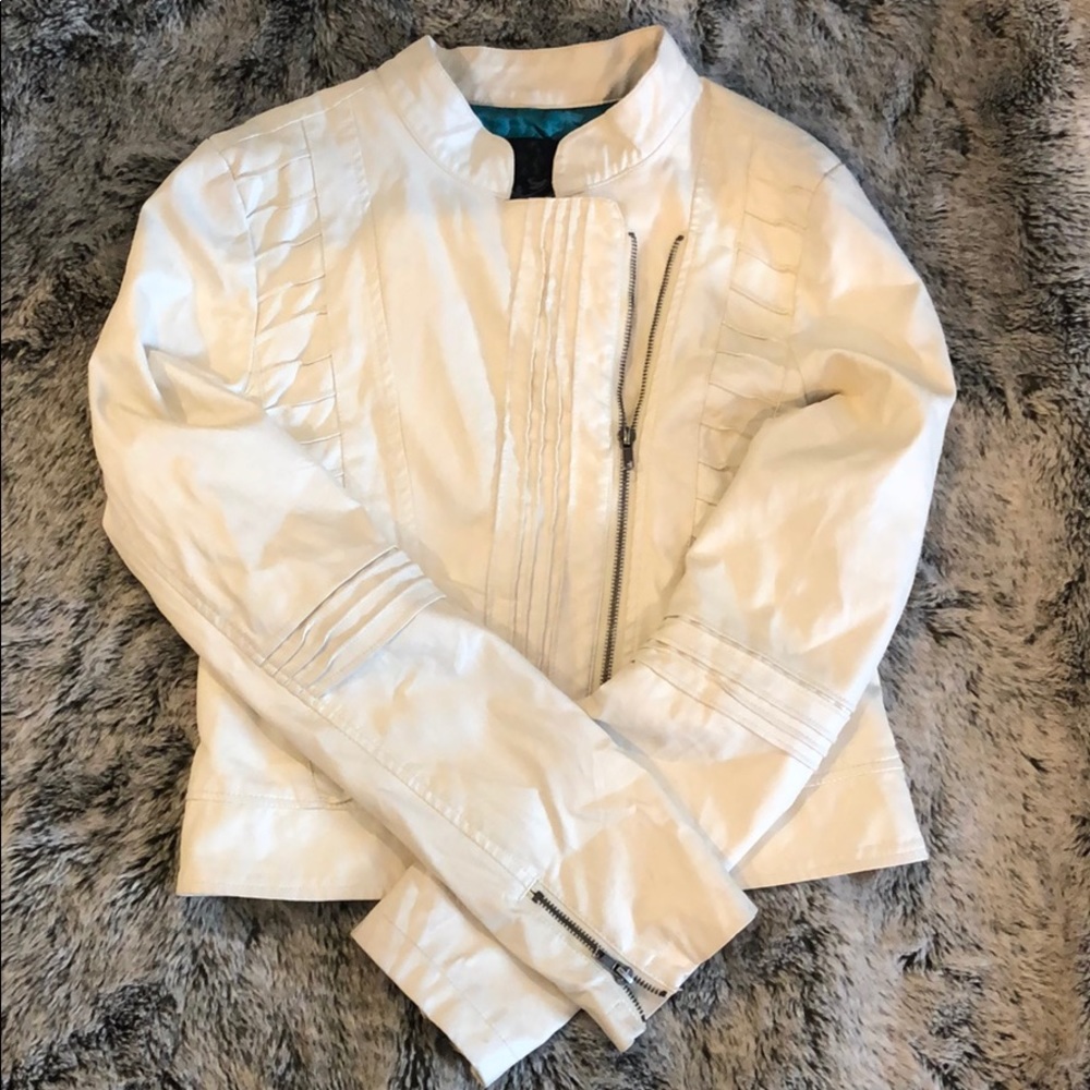 White Daytrip Moto Jacket Size M